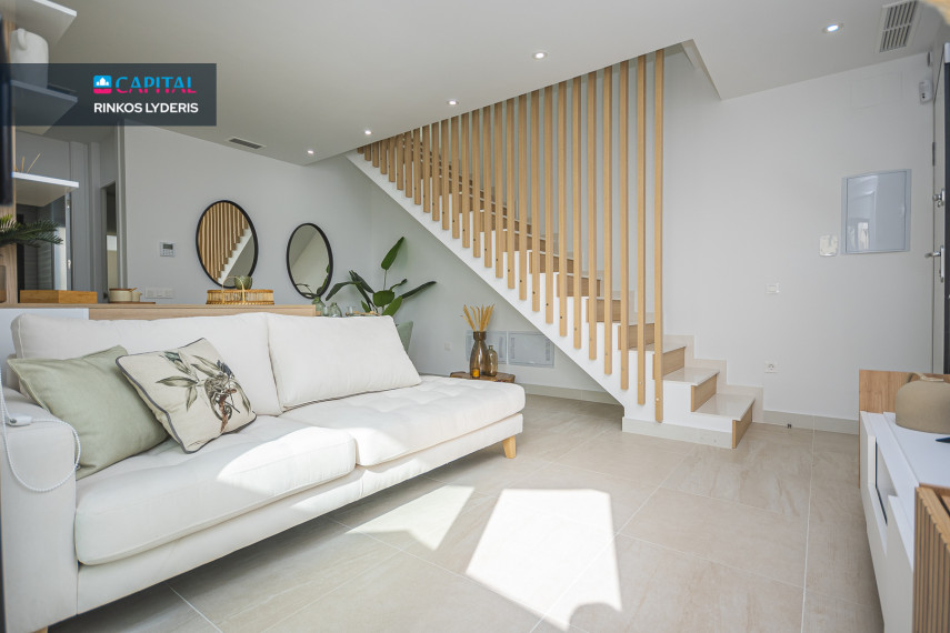 Parduodamas namas Calle Zv 54 1R , 167.00 kv.m ploto,  Floors 6