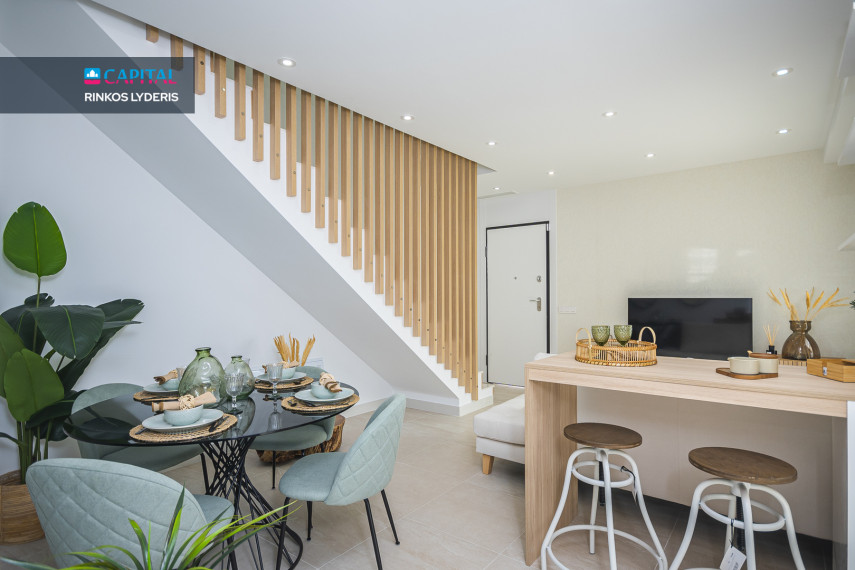 Parduodamas namas Calle Zv 54 1R , 167.00 kv.m ploto,  Floors 7
