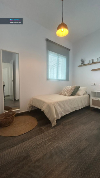 Parduodamas namas Calle Murcia 15 , 191.00 kv.m ploto,  Floors 9