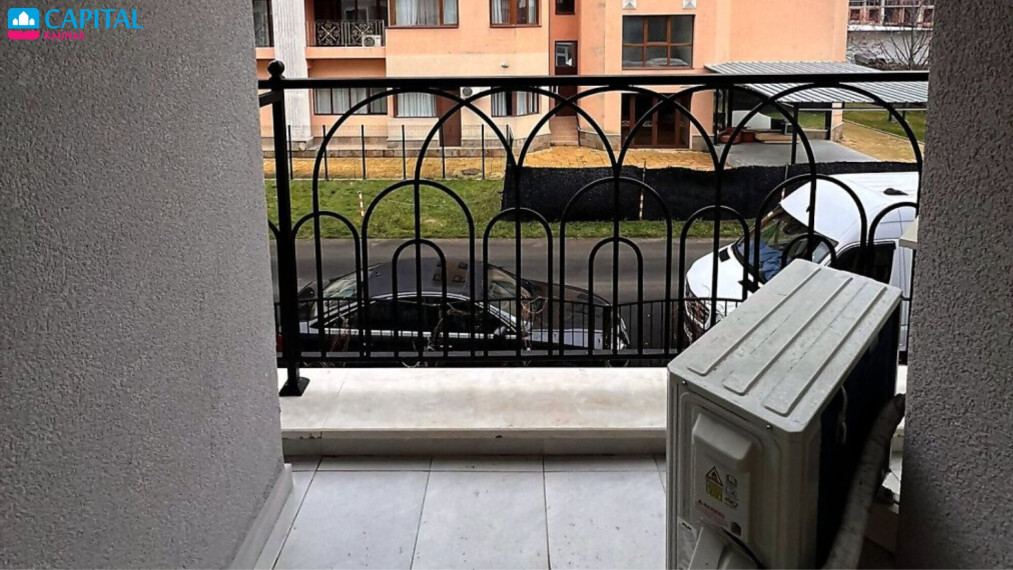 Parduodamas 1 kambario, 44 kv.m  ploto butas  Saulėto Kranto pietinėje dalyje  14