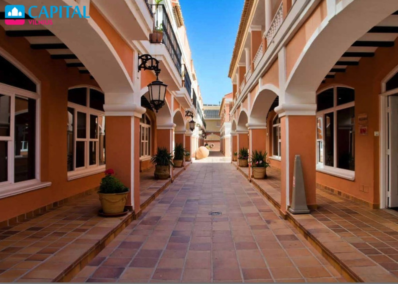Parduodamas pelningai veikiantis 25 apartamentų Beach Club viešbutis, Ispanijoje 4