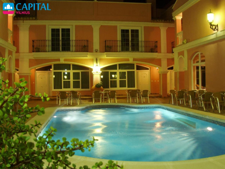 Parduodamas pelningai veikiantis 25 apartamentų Beach Club viešbutis, Ispanijoje 28