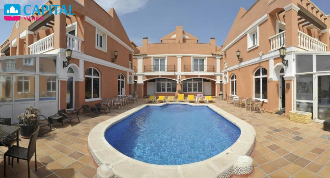 Parduodamas pelningai veikiantis 25 apartamentų Beach Club viešbutis, Ispanijoje 29