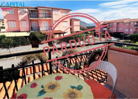Parduodamas 40 m² butas Kalabrijoje (Italija) su vaizdu į kalnus Parduodamas 40 m² butas Kalabrijoje (Italija) su vaizdu į kalnus