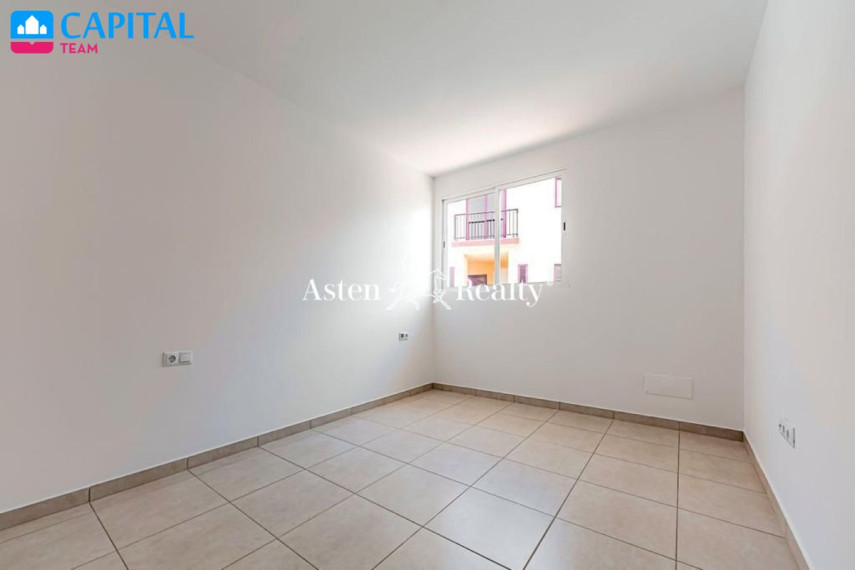 Parduodamas namas Calle de Fermín Pérez, 11A , 121.00 kv.m ploto,  Floors 14