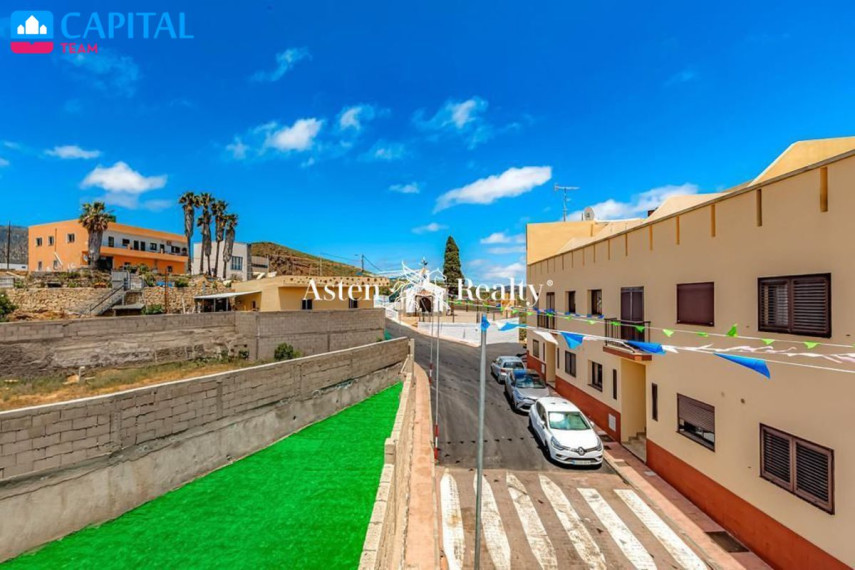 Parduodamas namas Calle de Fermín Pérez, 11A , 121.00 kv.m ploto,  Floors 27