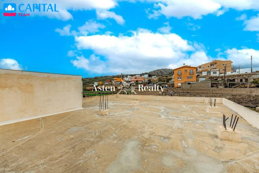 Parduodamas namas Calle de Fermín Pérez, 11A , 121.00 kv.m ploto,  Floors 34