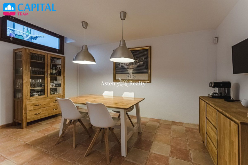 Parduodamas namas Calle Tenerife, 9 , 194.00 kv.m ploto,  Floors 18