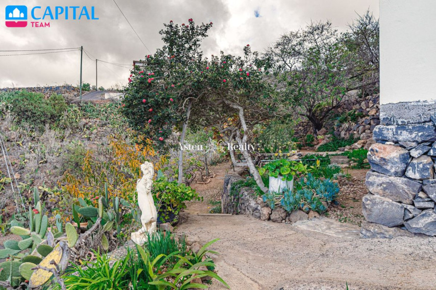 Parduodamas namas Calle La Parranda, 14 , 67.00 kv.m ploto,  Floors 23