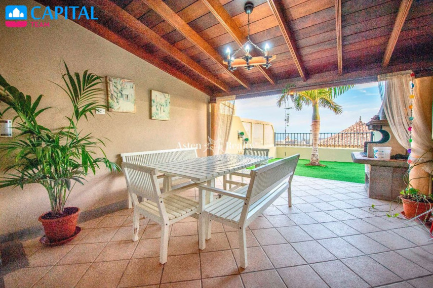 Parduodamas namas Calle Tinguafaya, 35 , 96.00 kv.m ploto,  Floors 9