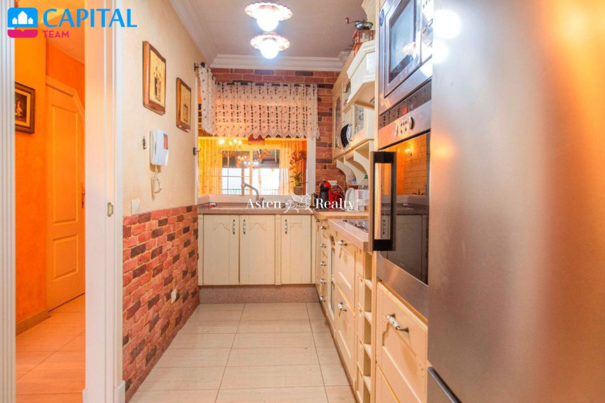Parduodamas namas Calle Tinguafaya, 35 , 96.00 kv.m ploto,  Floors 13