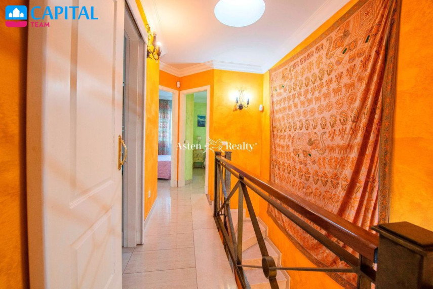 Parduodamas namas Calle Tinguafaya, 35 , 96.00 kv.m ploto,  Floors 19