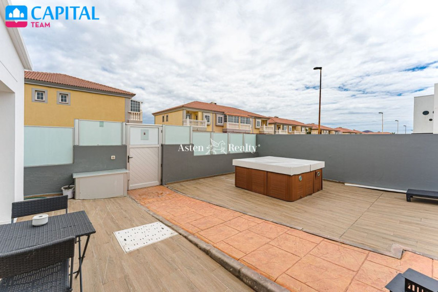 Parduodamas namas Avenida Juan Carlos I, 69 , 173.00 kv.m ploto,  Floors 38