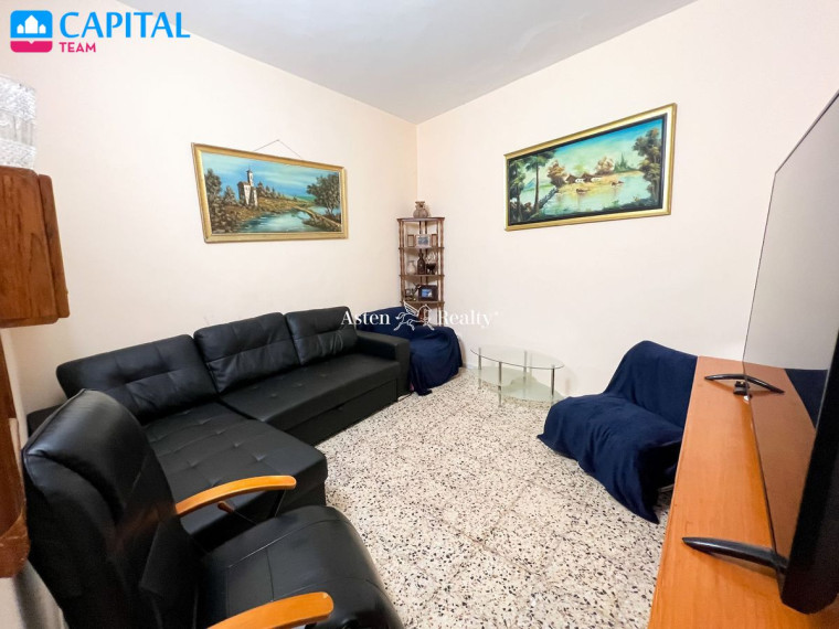 Parduodamas namas Calle Agustín León González, 4 , 81.00 kv.m ploto,  Floors 5