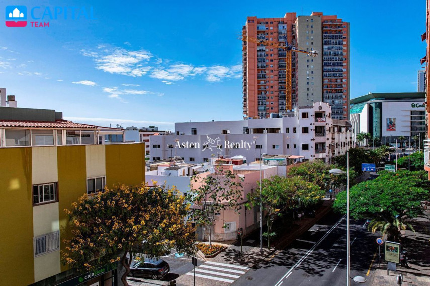 Parduodamas butas Calle de José Hernández Alfonso, 3 , 103.00 kv.m ploto, 3 kambariai 2