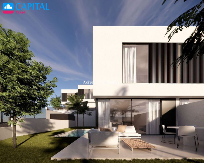 Parduodamas namas Calle Taro , 254.00 kv.m ploto,  Floors 3