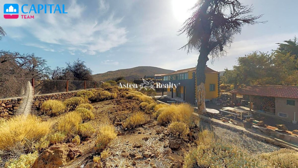 Parduodamas namas Lugar el Portillo de la Villa, 31 , 127.00 kv.m ploto,  Floors 4