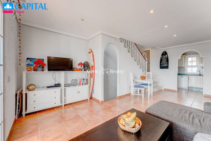Parduodamas namas Calle Girasol, 7 , 233.00 kv.m ploto,  Floors 14