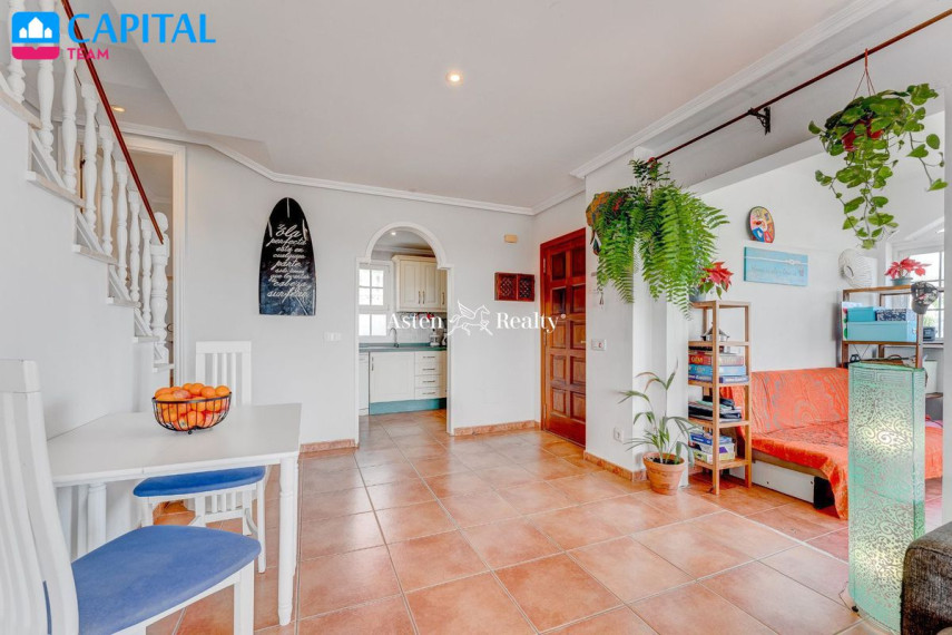 Parduodamas namas Calle Girasol, 7 , 233.00 kv.m ploto,  Floors 15