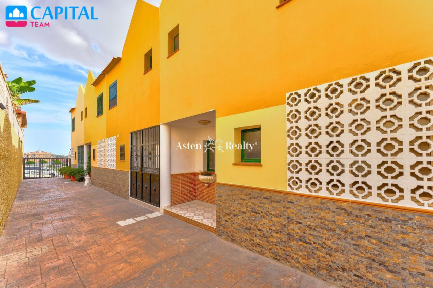Parduodamas namas Calle de Mencey Anaga, 26-3 , 129.00 kv.m ploto,  Floors 1