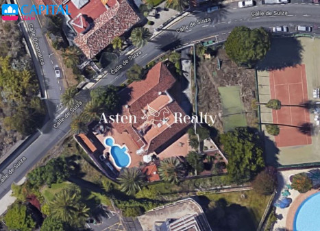 Parduodamas namas Calle Suiza, 6 , 566.00 kv.m ploto,  Floors