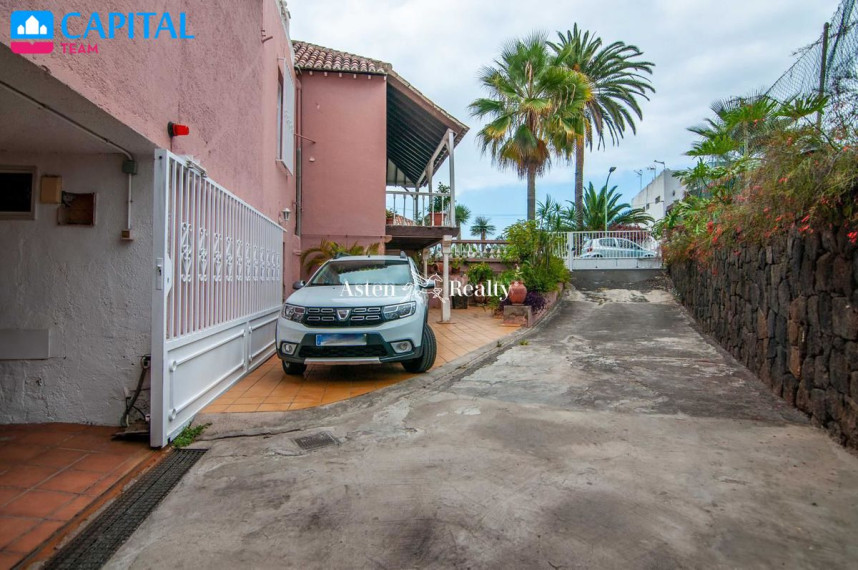 Parduodamas namas Calle Suiza, 6 , 566.00 kv.m ploto,  Floors 50