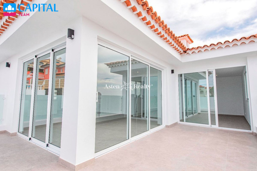 Parduodamas namas Calle Aldaba, 264 , 300.00 kv.m ploto,  Floors 21