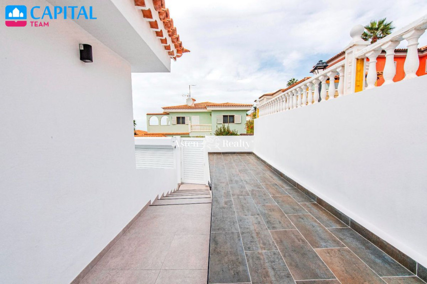 Parduodamas namas Calle Aldaba, 264 , 300.00 kv.m ploto,  Floors 31