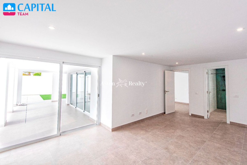 Parduodamas namas Calle Aldaba, 264 , 300.00 kv.m ploto,  Floors 40
