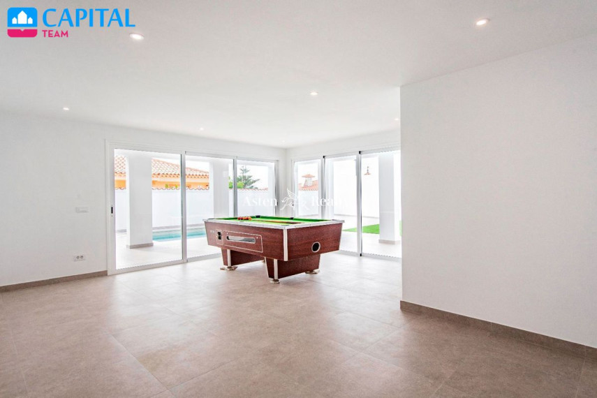 Parduodamas namas Calle Aldaba, 264 , 300.00 kv.m ploto,  Floors 41