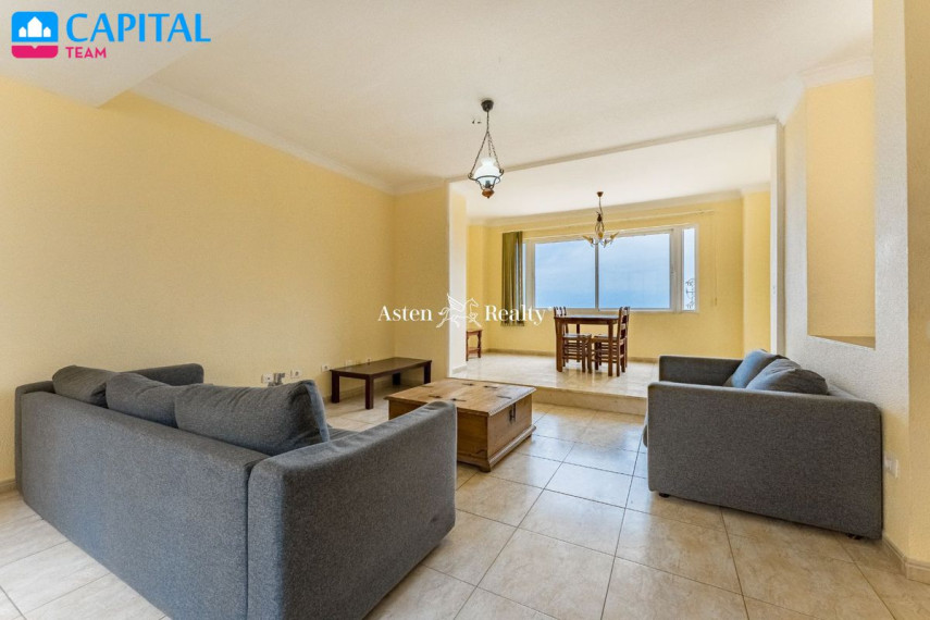 Parduodamas namas Calle Armiche, 94 , 274.00 kv.m ploto,  Floors 10