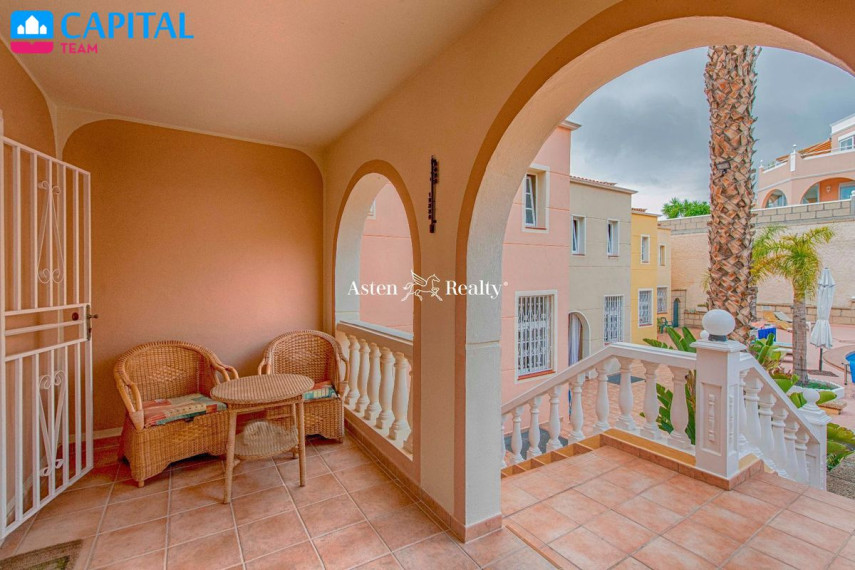Parduodamas namas Calle Tahona, 1 , 245.00 kv.m ploto,  Floors 2