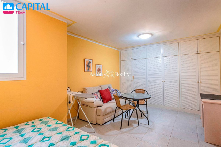 Parduodamas namas Calle Tahona, 1 , 245.00 kv.m ploto,  Floors 39