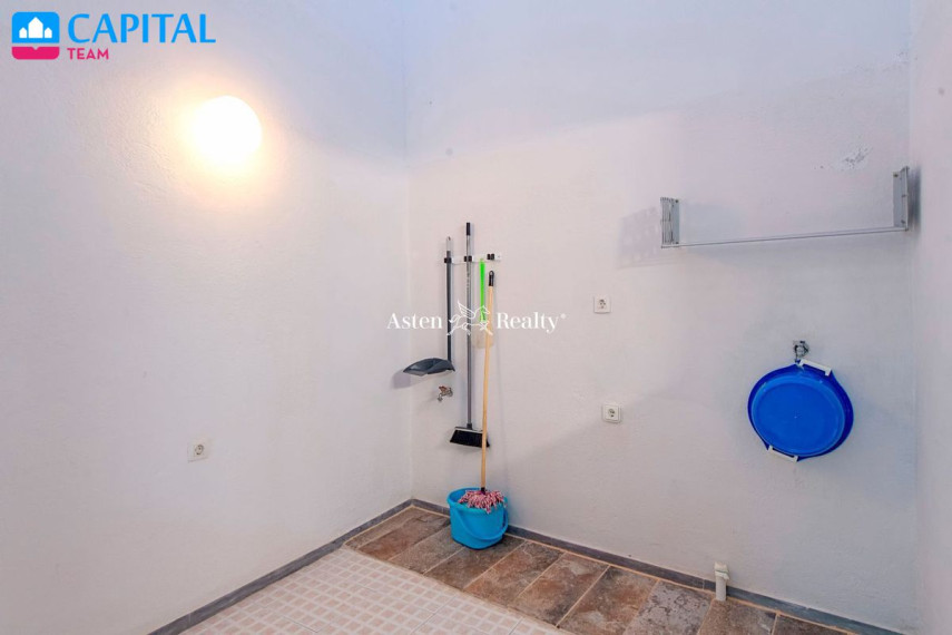 Parduodamas namas Calle Calvario, 50 , 192.00 kv.m ploto,  Floors 11