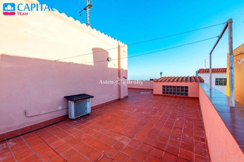 Parduodamas namas Calle Calvario, 50 , 192.00 kv.m ploto,  Floors 34