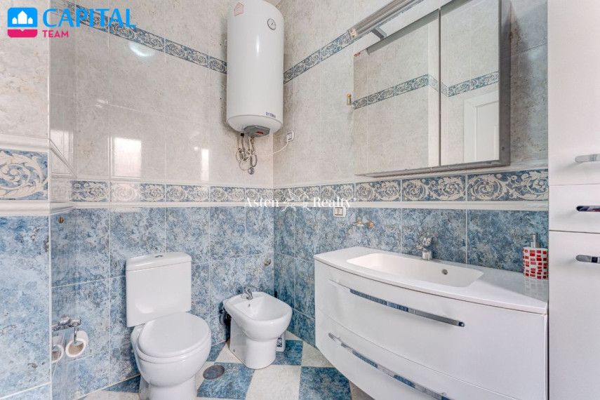 Parduodamas namas Calle La Carnada, 16 , 614.00 kv.m ploto,  Floors 36