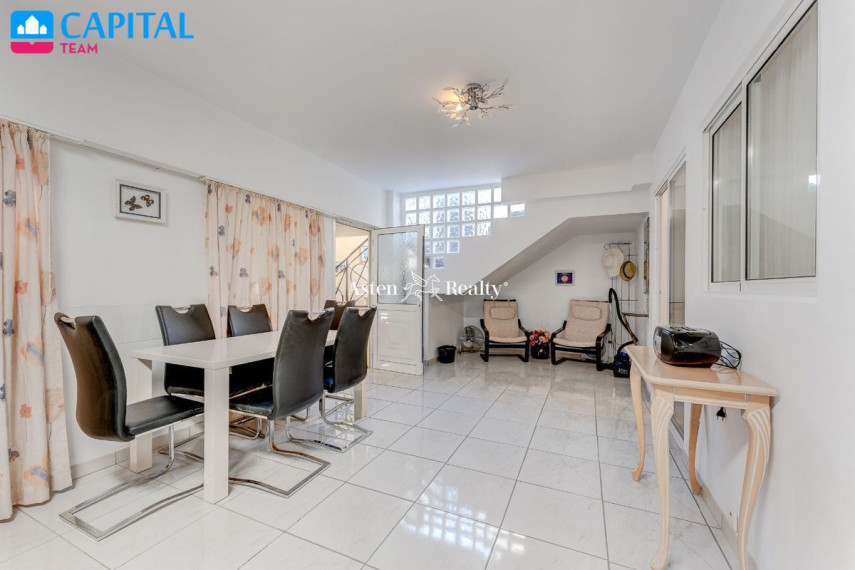 Parduodamas namas Calle La Carnada, 16 , 614.00 kv.m ploto,  Floors 40