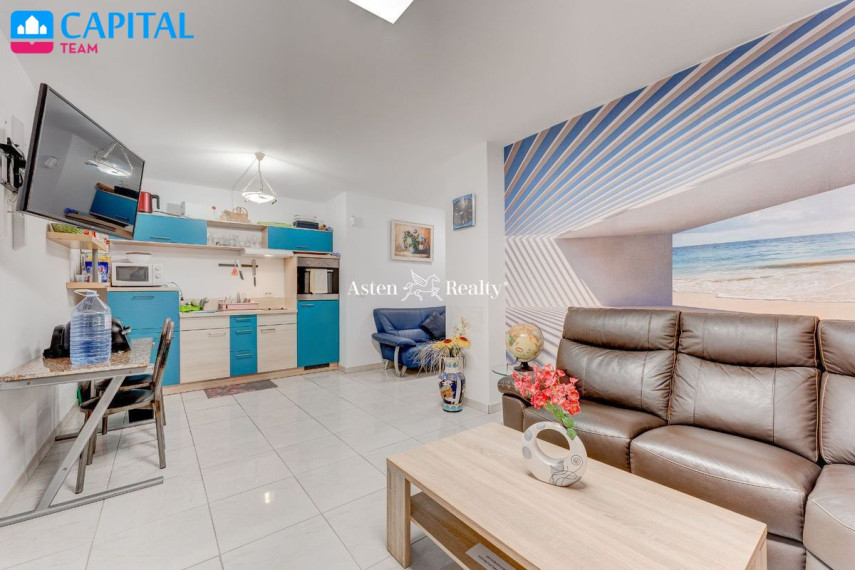 Parduodamas namas Calle La Carnada, 16 , 614.00 kv.m ploto,  Floors 41