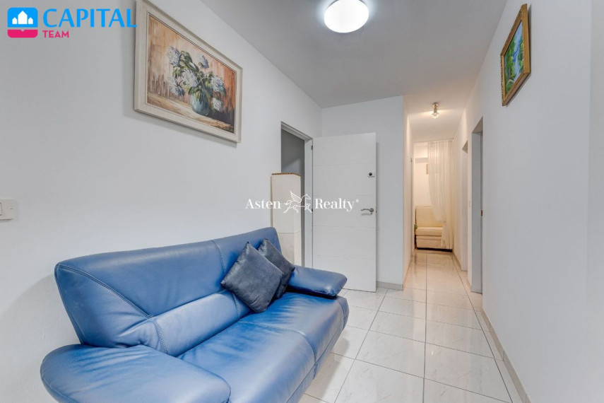 Parduodamas namas Calle La Carnada, 16 , 614.00 kv.m ploto,  Floors 43