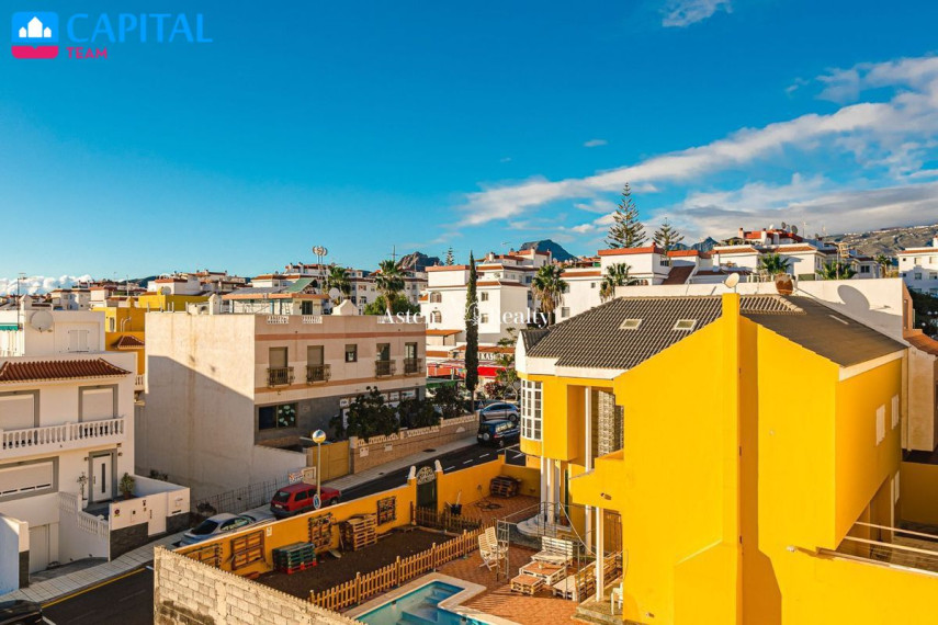 Parduodamas namas Calle Envolvente, 2 , 246.00 kv.m ploto,  Floors 31