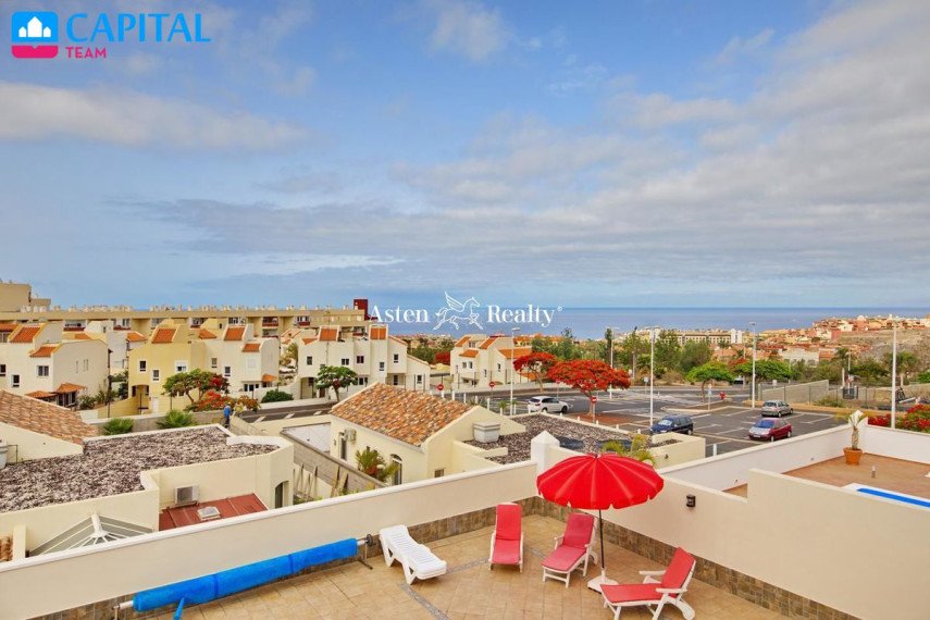 Parduodamas namas Calle El Almendro, 11 , 233.00 kv.m ploto,  Floors 35