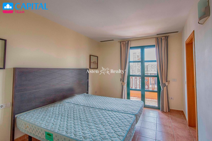 Parduodamas namas Calle Trasera de San Blas, 101 , 180.00 kv.m ploto,  Floors 33
