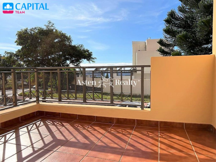 Parduodamas namas Calle Galicia, 14 , 159.00 kv.m ploto,  Floors 13