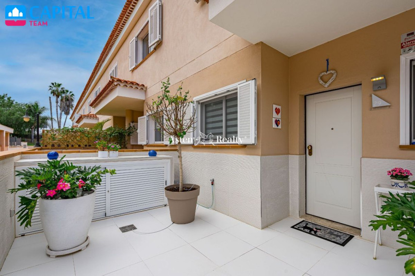 Parduodamas namas Calle Virgen del Carmen, 21 , 172.00 kv.m ploto,  Floors 35