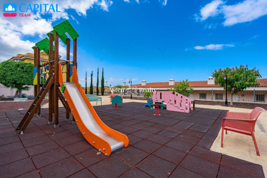 Parduodamas namas Calle Virgen del Carmen, 21 , 172.00 kv.m ploto,  Floors 39