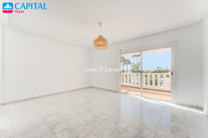 Parduodamas namas Calle Cardones, 2 , 138.00 kv.m ploto,  Floors 13