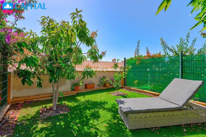 Parduodamas namas Calle Herrador, 17 , 179.00 kv.m ploto,  Floors 6