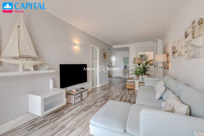 Parduodamas namas Avenida Marítima Puerto de Santiago, 20 , 292.00 kv.m ploto,  Floors 3