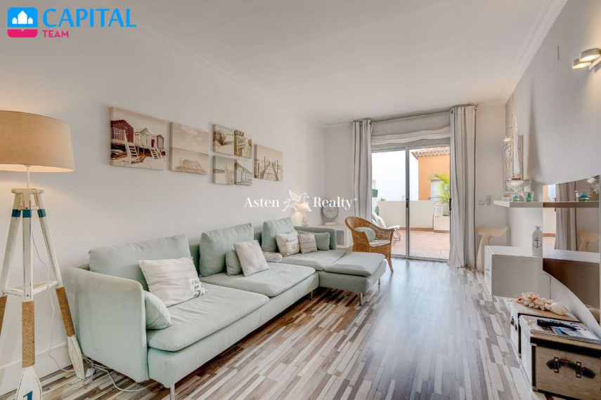 Parduodamas namas Avenida Marítima Puerto de Santiago, 20 , 292.00 kv.m ploto,  Floors 8