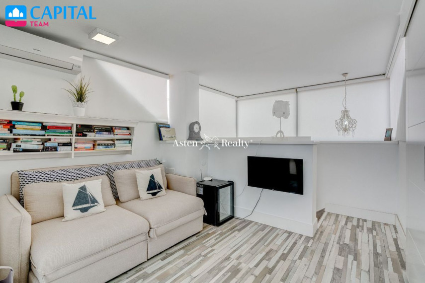 Parduodamas namas Avenida Marítima Puerto de Santiago, 20 , 292.00 kv.m ploto,  Floors 9